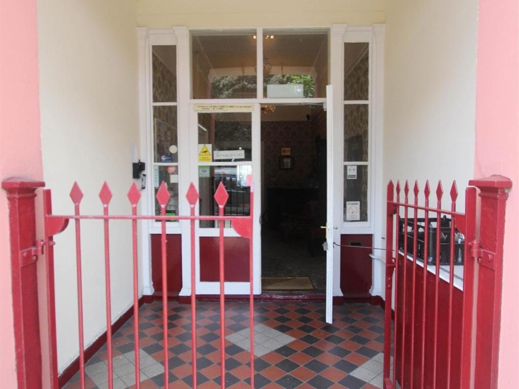 Spring Garden Guest House Gosport Exterior photo