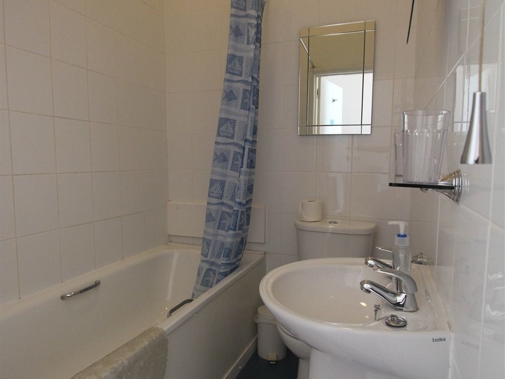 Spring Garden Guest House Gosport Exterior photo